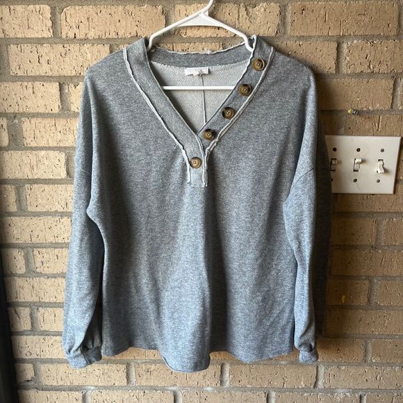 La Miel Women’s V-Neck Button Detail Size Small Shirt Gray Long Sleeve Casual - Picture 3 of 10